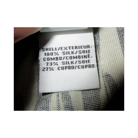 Diane Von Furstenberg Silk Black and White Geometric Print Snap Dress Size 8 - Picture 11 of 11